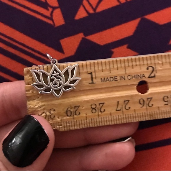 π΄SALE ! lotus flower om sign steel chain necklace - Picture 5 of 7